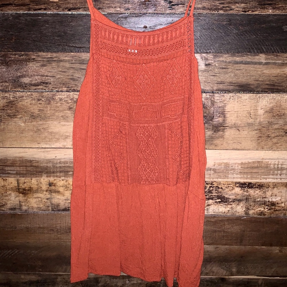 burnt orange halter tank 🍄
